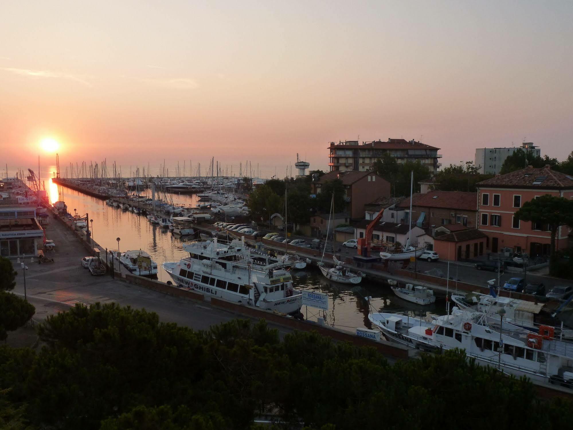 Hotel Franca Milano Marittima Exteriér fotografie